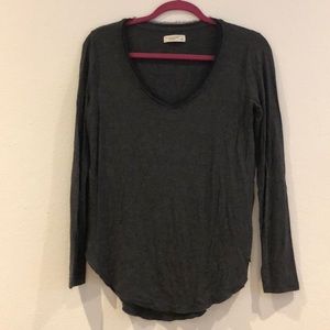 Long sleeve t-shirt. Excellent condition!